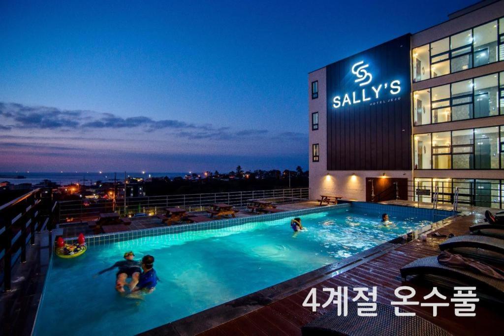 Sallys Jeju Hotel Eksteriør bilde